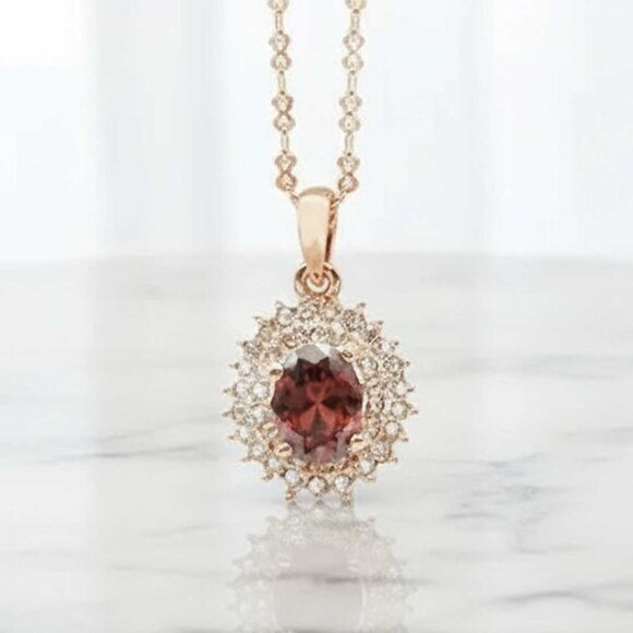 Elizabeth Besich Jewelry - Ladies Elegant Red Necklace